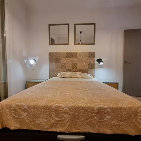 Exclusividad A Pie De La Torre De La Catedral